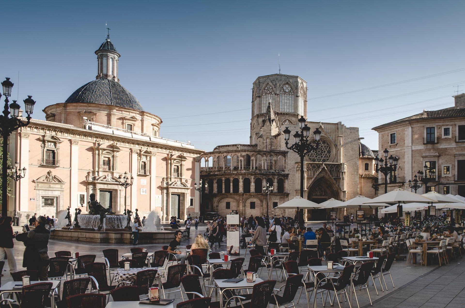 Valencia or Alicante: Which One To Choose For A Few Days?